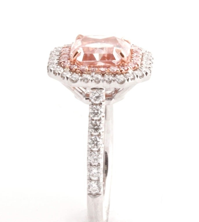 Fancy Orangy Pink 1.92 Ct Gia Diamond Ring In New Condition For Sale In Los Angeles, CA