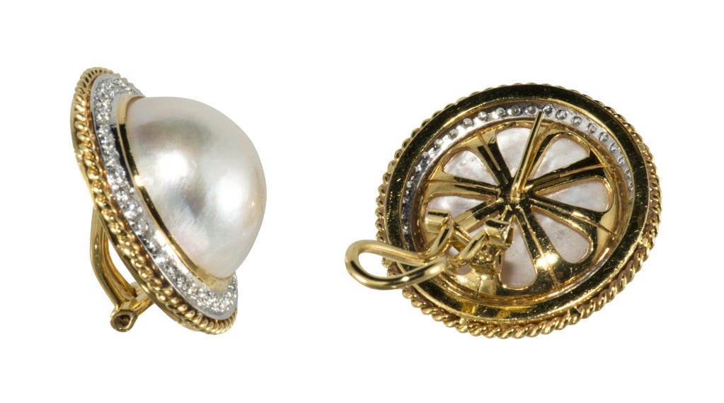 Cultured Mabi Pearls 18 carat gold  Earrings