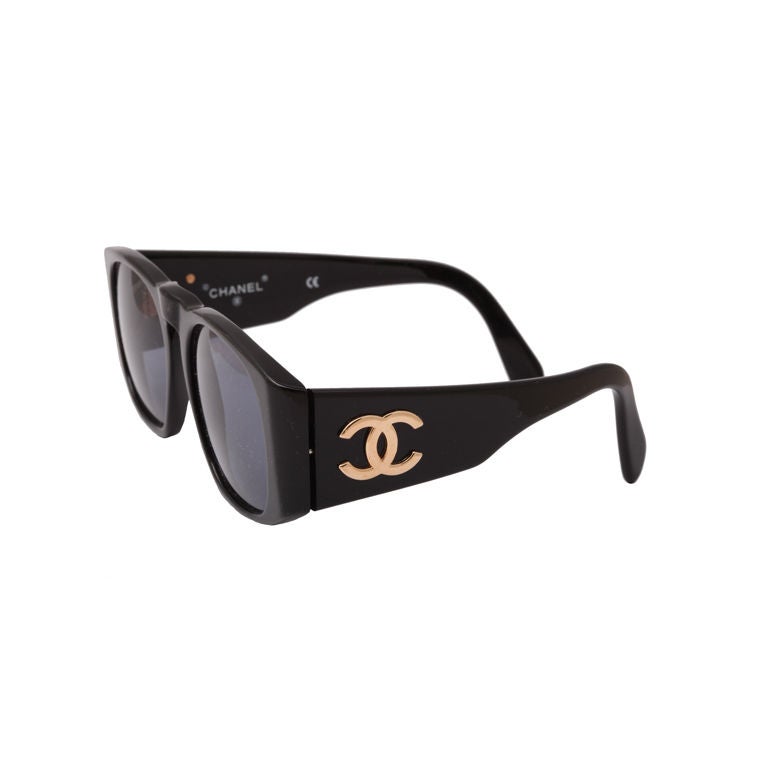 CHANEL BLACK/GOLD SUNGLASSES