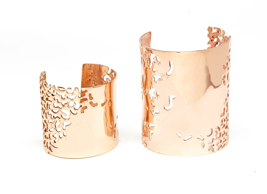 Women's Lace Cufflink Bracelet in 18k gold For Sale