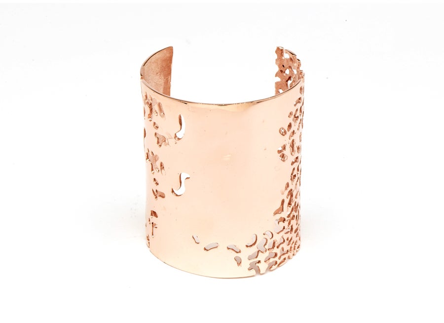 Lace Cufflink Bracelet in 18k gold For Sale 1
