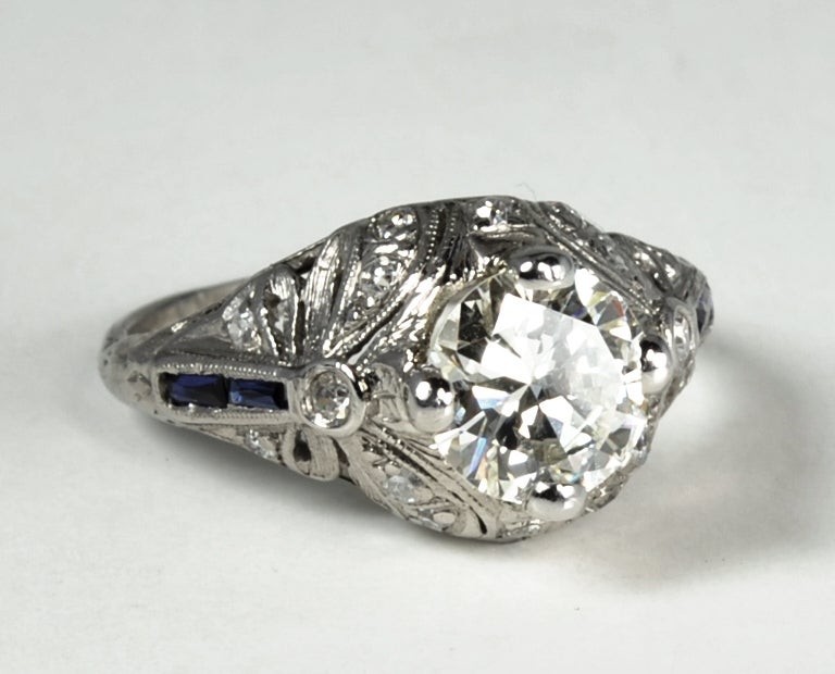 Art Deco Ring with an Old European Cut 1.69 carat Diamond For Sale 4