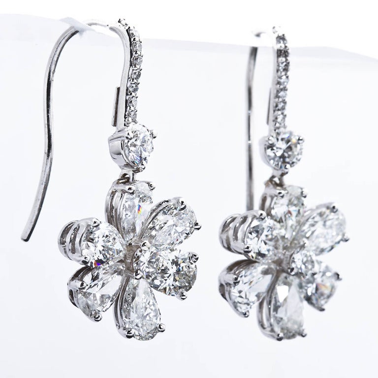 Pear Shape Diamond Drop Flower Earrings In Excellent Condition In Lakewood, NJ
