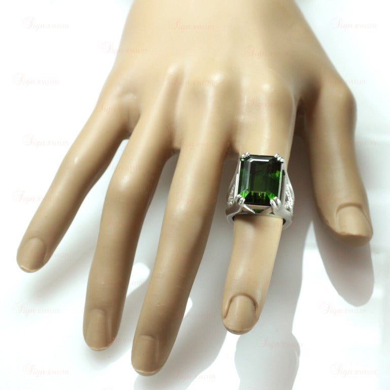 Kieselstein-Cord Green Tourmaline Diamond Platinum Ring 2