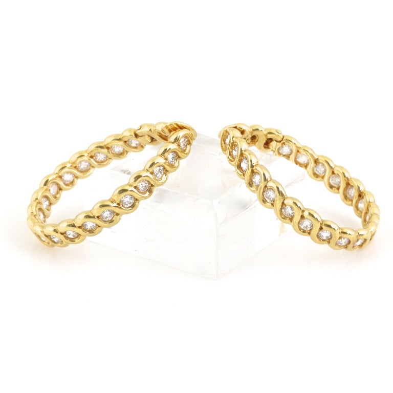 VAN CLEEF & ARPELS Diamond Yellow Gold Hoop Earrings