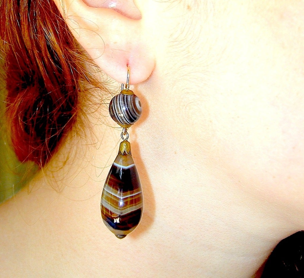 Antique Banded Agate Teardrop Earrings In Excellent Condition In Baltimore, MD