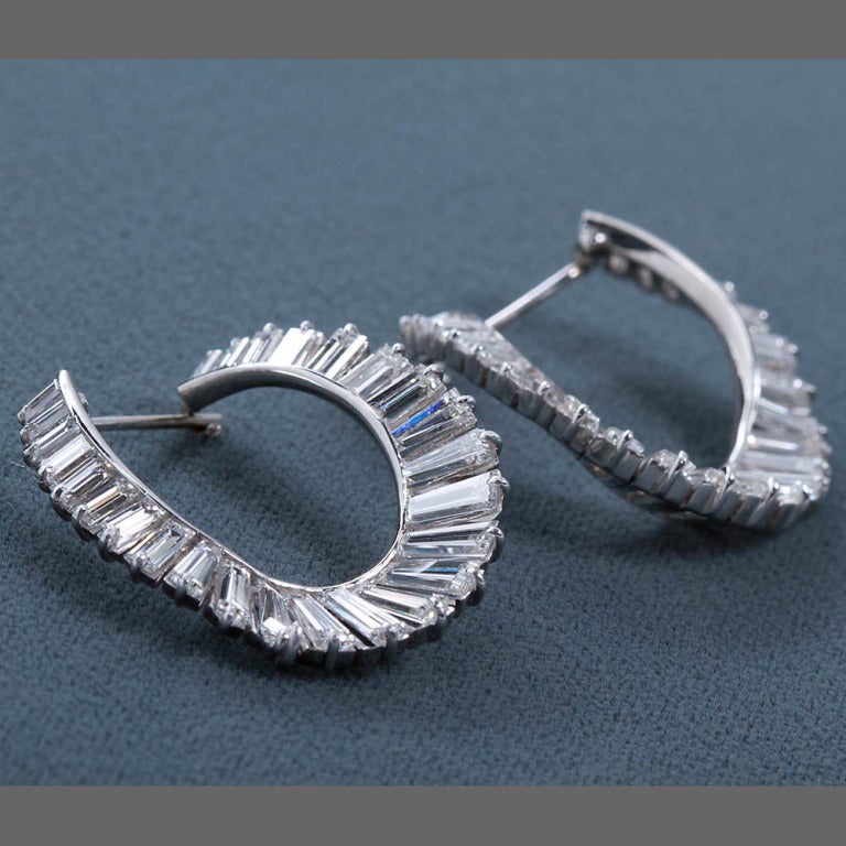 Women's Diamond Baguette Flowing Hoop Earrings