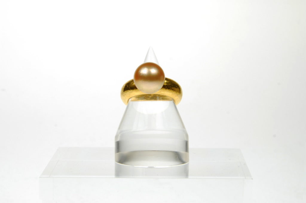 Goldring mit Südseeperle und 24-karätigem Gold