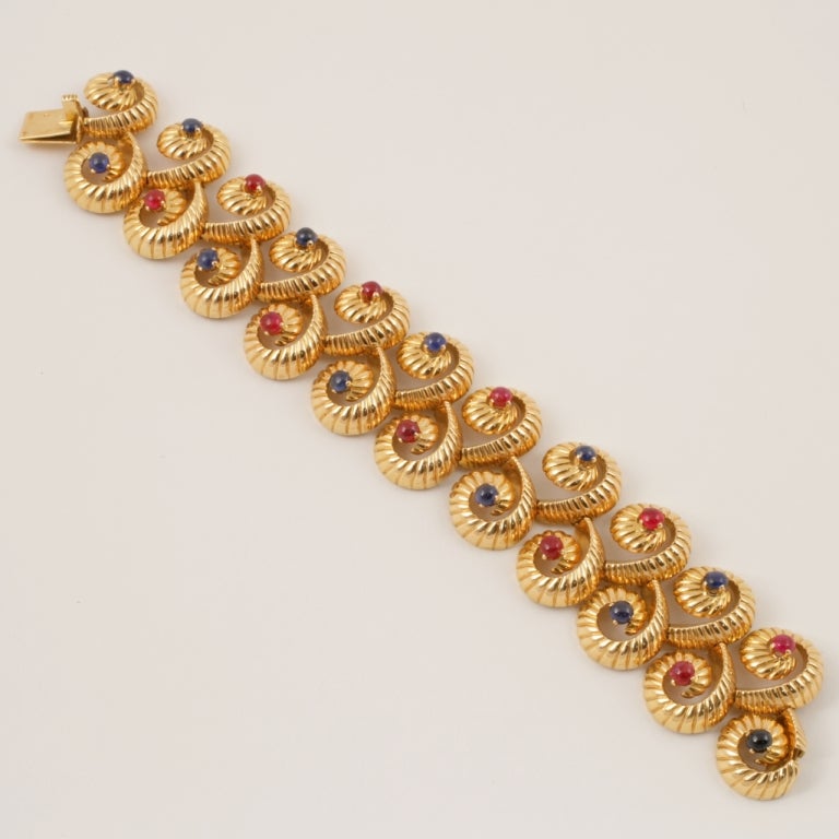 French 1950's Ruby Sapphire Gold Bracelet In Excellent Condition In New York, NY