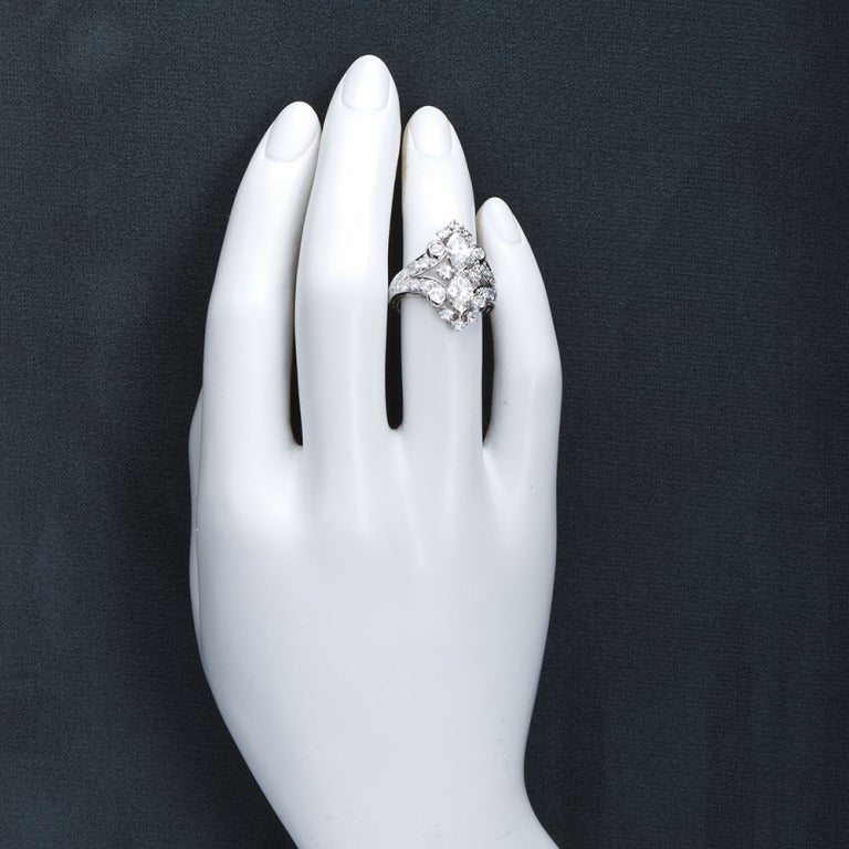 Elegant 1940s Diamond Platinum Ring 2