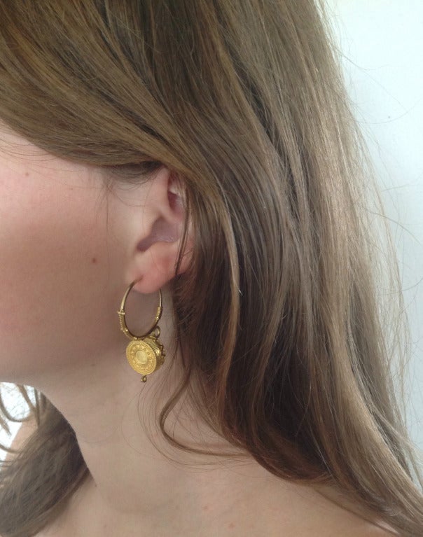 Contemporary Italian Granulated Gold Basket Earrings For Sale