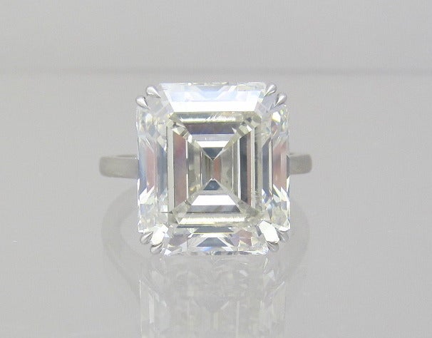 Superb!!!!! GIA certified solitaire diamond ring!!!!!

Center emerald shape diamond is :
Weight:    10.63 carats
Color:       J
Clarity:     VS2
G.I.A.       # 5111070463
Platinum
The ring can be sized.