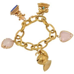 Vintage Superb Bold 18K Charm Bracelet