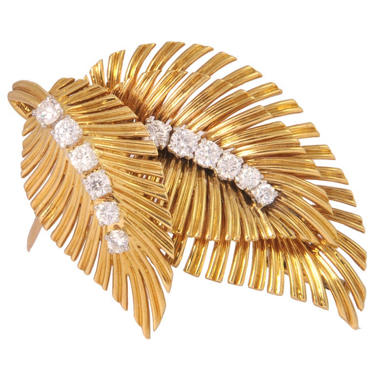 VAN CLEEF 
ARPELS Feather Brooch