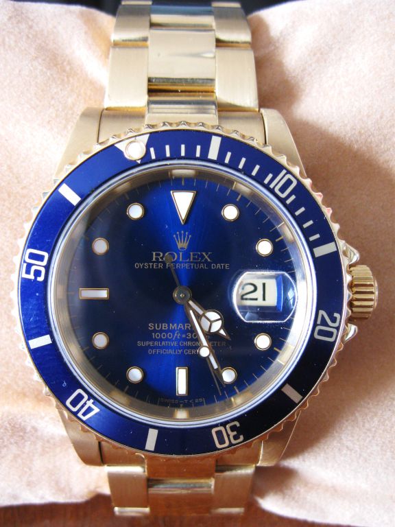 Rolex: Oyster Perpetual Date Submariner at 1stDibs