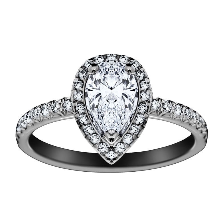 An Exceptional Pear Shape Diamond Ring