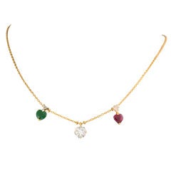 An elegant 3 stones necklace