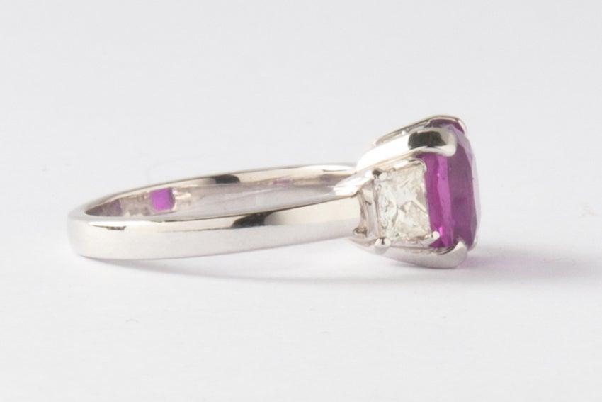 Hot Pink Sapphire Ring For Sale at 1stDibs