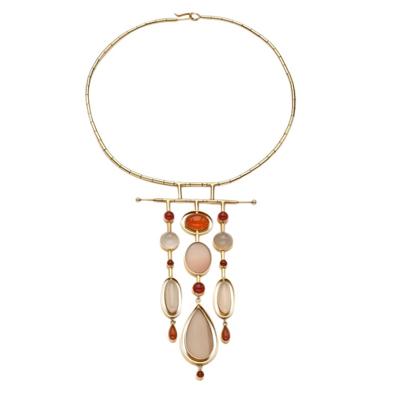 WENDY RAMSHAW Gold, Carnelian and Chalcedony Necklace c1972 For Sale