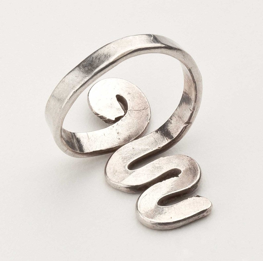 alexander calder ring