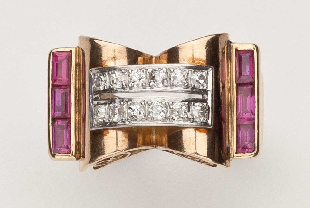 Women's Retro Gold Diamond and Ruby Ring