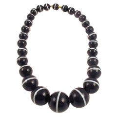 Victorian Banded Agate Bead Necklace