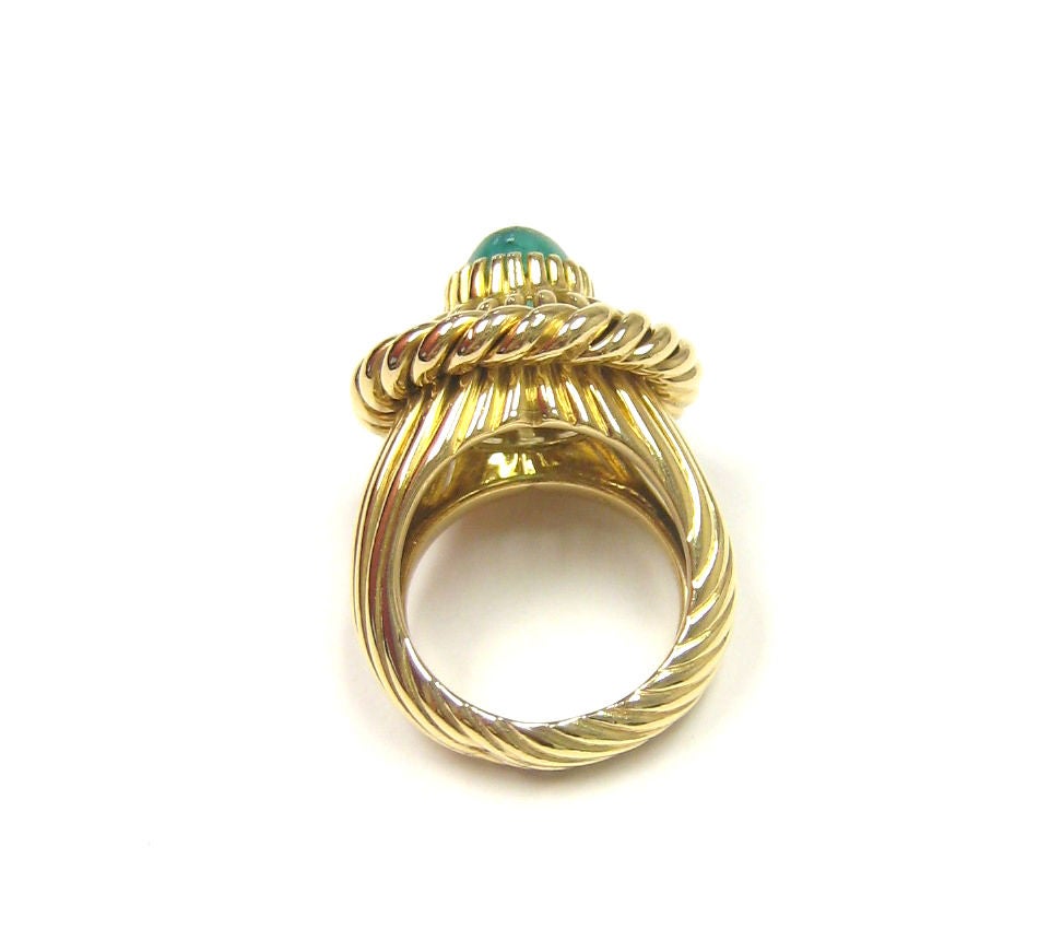 Women's CARTIER Gold & Cabochon Emerald Ring For Sale