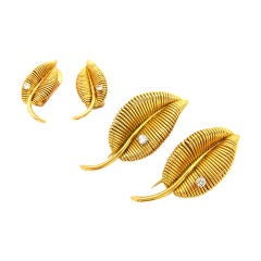 Mauboussin Gold Earclips & Brooches Suite