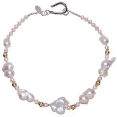 bubble baroque pearls necklace in gold and silver