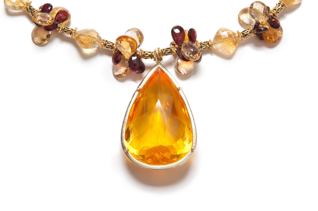 222 Carat Citrine Pendant Necklace with Citrine, Garnet and Gold For Sale 1