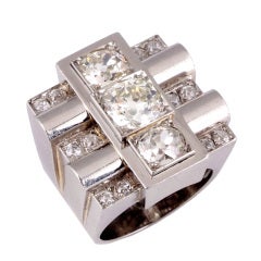 An Art Deco Diamond Ring.