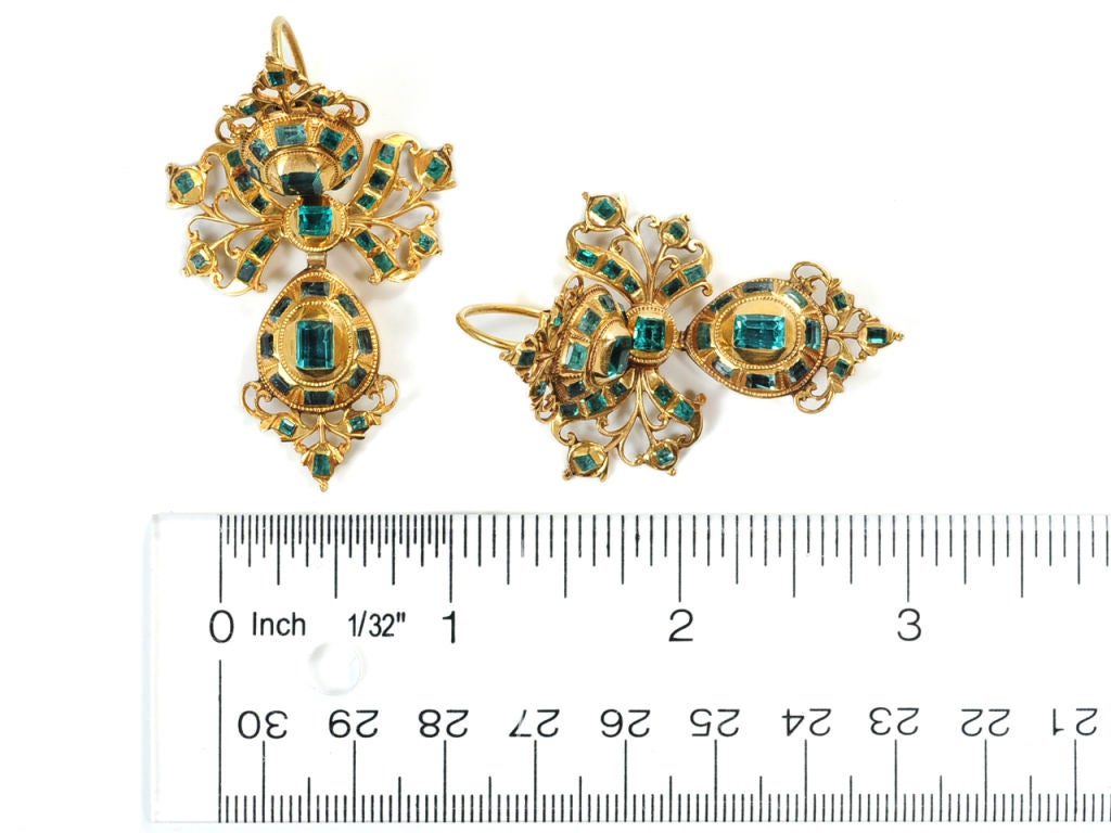 Very Scarce: Antique Emerald Earrings of the Iberian Peninsula 5