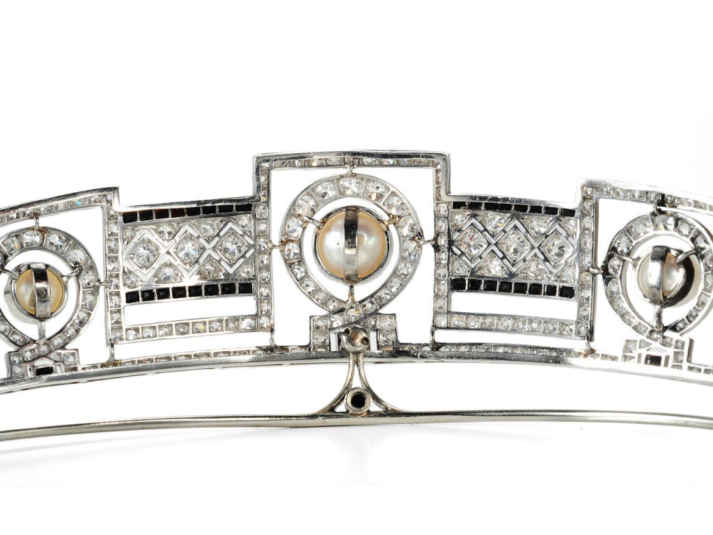 Elegance Unbounded: Diamond & Pearl Platinum Tiara For Sale 2