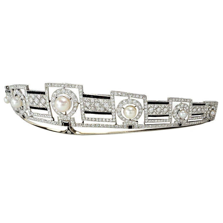 Elegance Unbounded: Diamond & Pearl Platinum Tiara For Sale