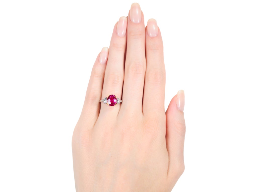 Burmese No Heat 3.31 ct Ruby Diamond Ring For Sale 2