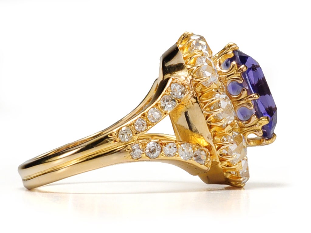 Women's Magnificent No Heat Color Shift Purple Sapphire Ring For Sale