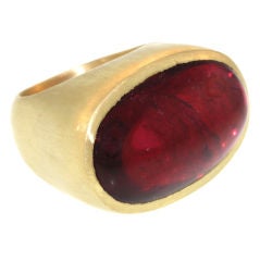 Crimson Queen
s Ring