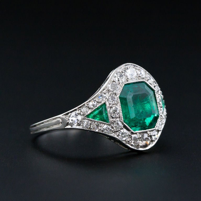 Women's Art Deco Emerald and Diamond Ring