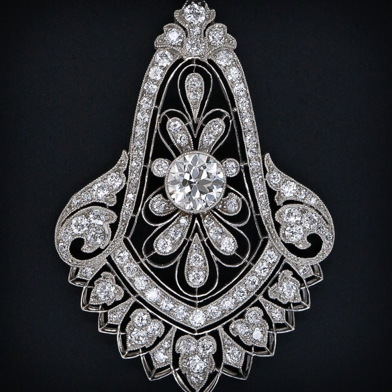 Women's Cartier Diamond Platinum drop Necklace For Sale
