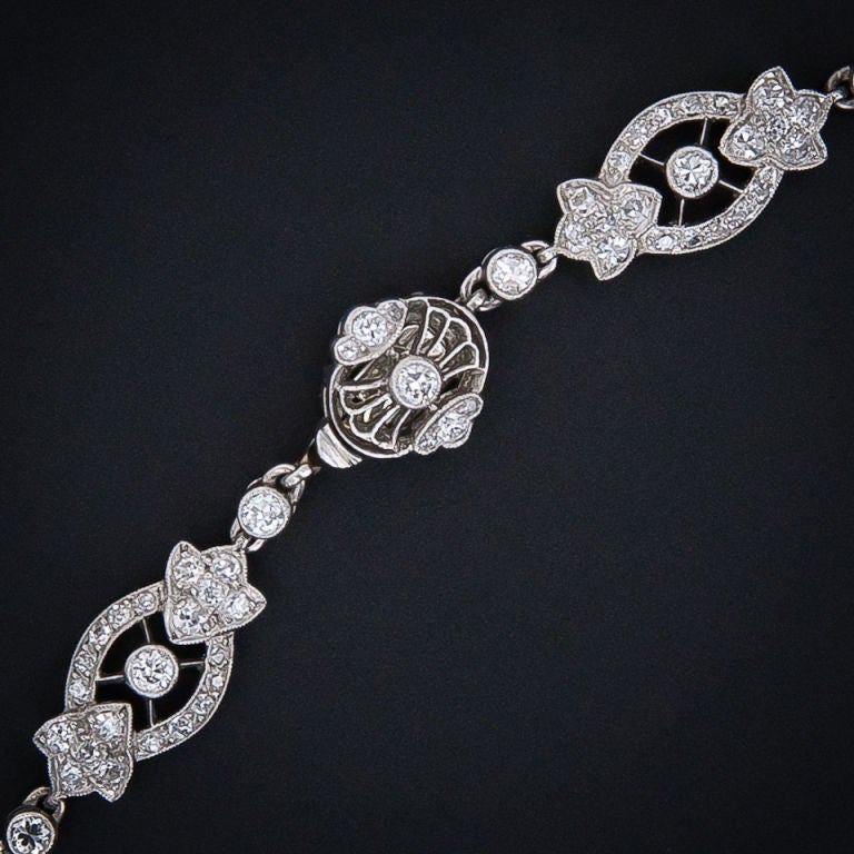 Cartier Diamond Platinum drop Necklace For Sale 2