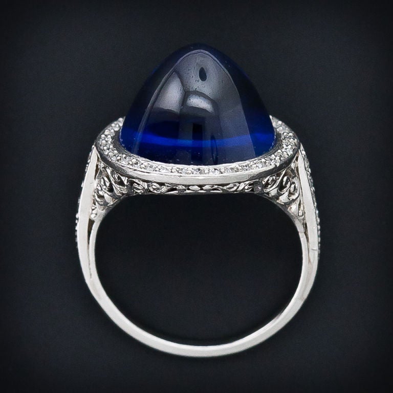 Women's Edwardian No-Heat 15.75 Carat Gem Cabochon Sapphire Diamond Platinum Ring For Sale