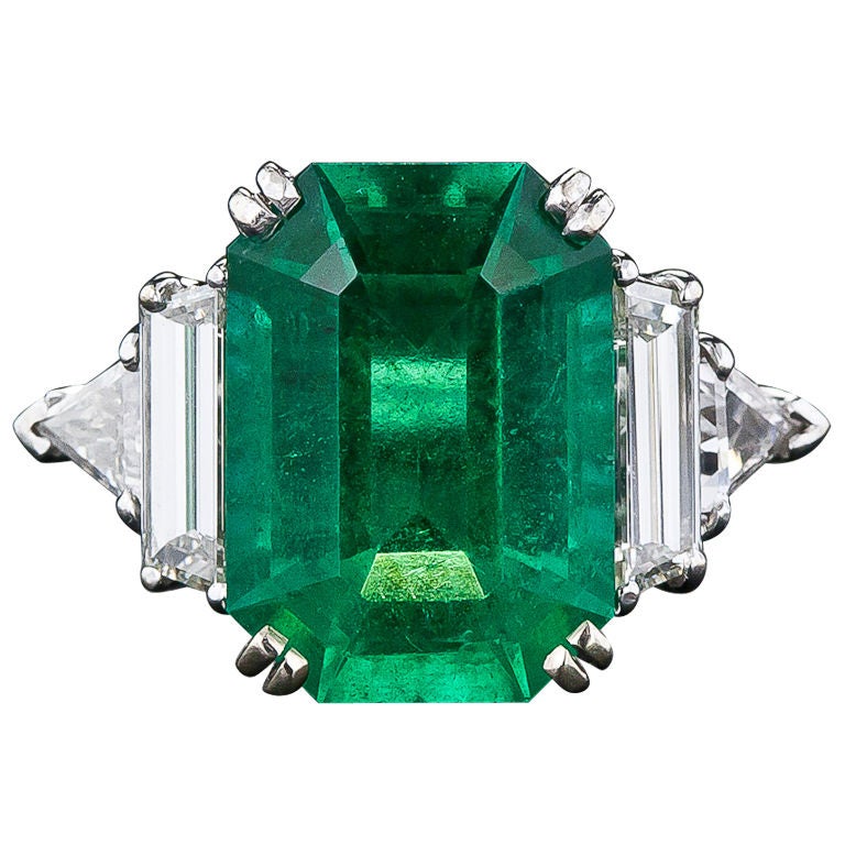 7.00 Carat Emerald and Diamond Ring at 1stDibs