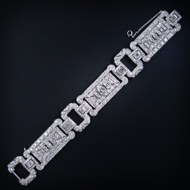 Wide Art Deco 16.65 Carat Diamond Bracelet In Excellent Condition For Sale In San Francisco, CA