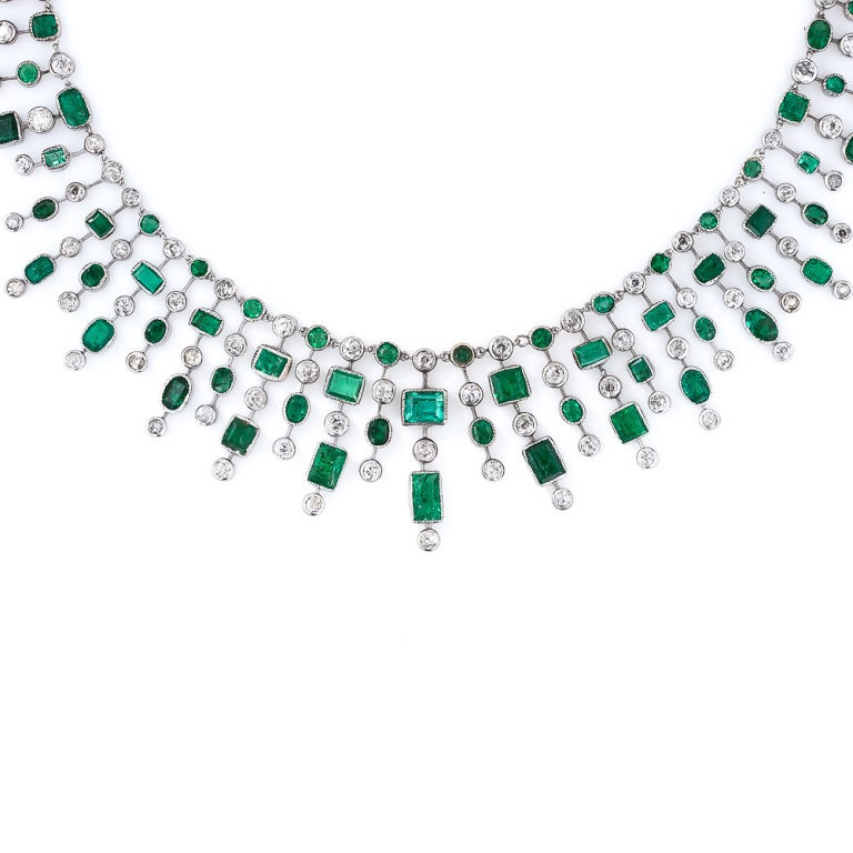 Art Deco Emerald and Diamond Fringe Necklace In Excellent Condition In San Francisco, CA