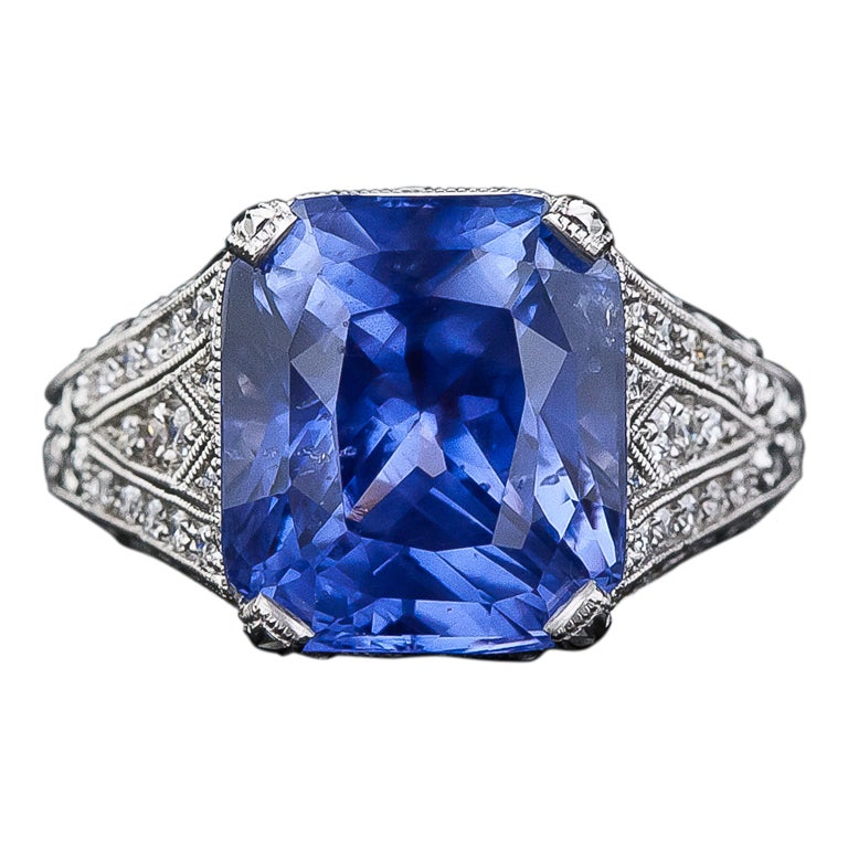 10.29 Carat Color-Change Sapphire Ring For Sale