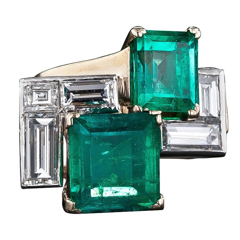 5.00 Carats Emerald and Diamond 1950's Ring For Sale