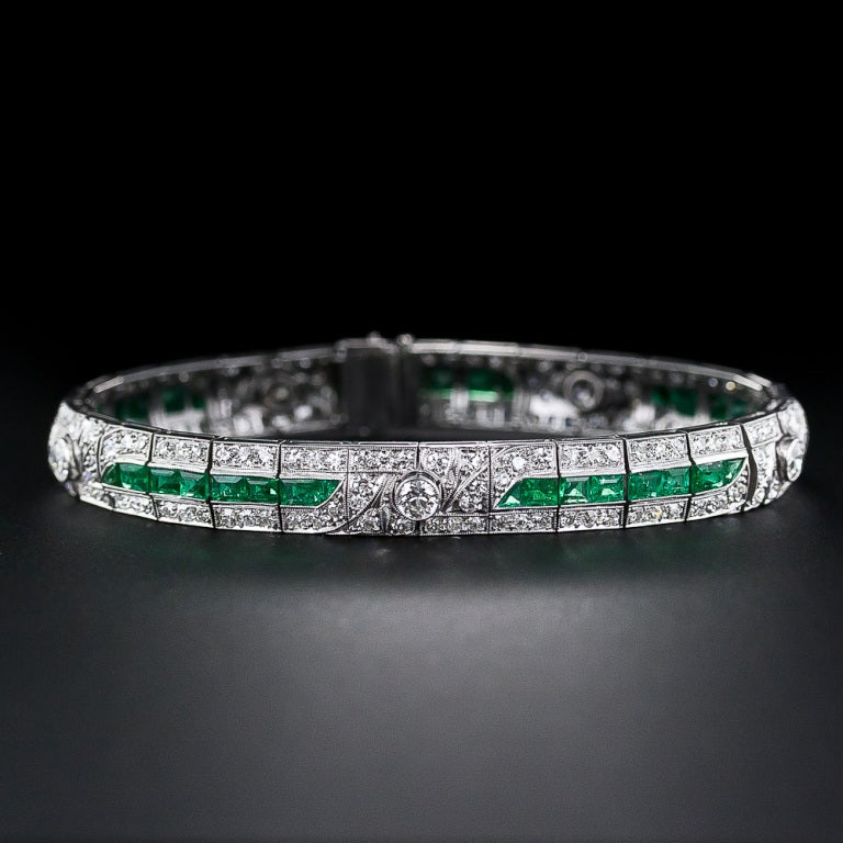 Emerald And Diamond Art Deco Bracelet For At 1stdibs A Gorgeous Glistening Line Of Rich Bright Green Emeralds Is The Main Attraction This Emerald And Diamond Art Deco Bracelet