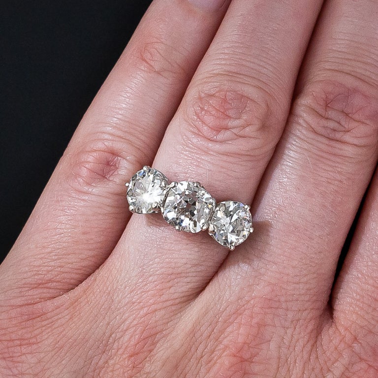 Tiffany & Co. Edwardian Three-Stone Diamond Ring 3