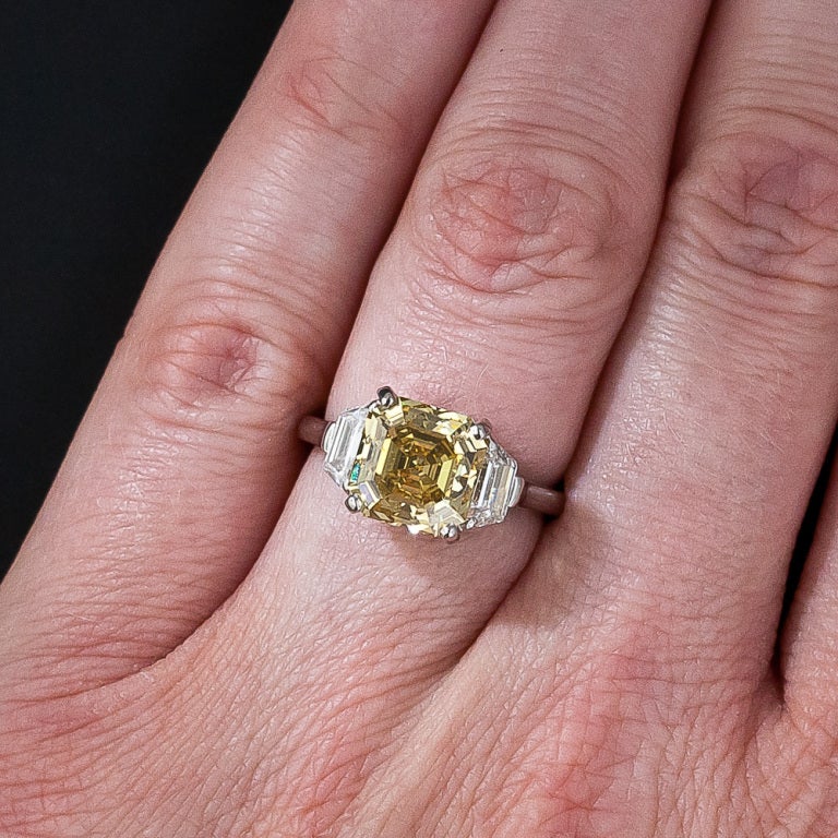 3.65 Carat Asscher-Cut Fancy Deep Orangy Yellow Diamond Ring - GIA For Sale 1
