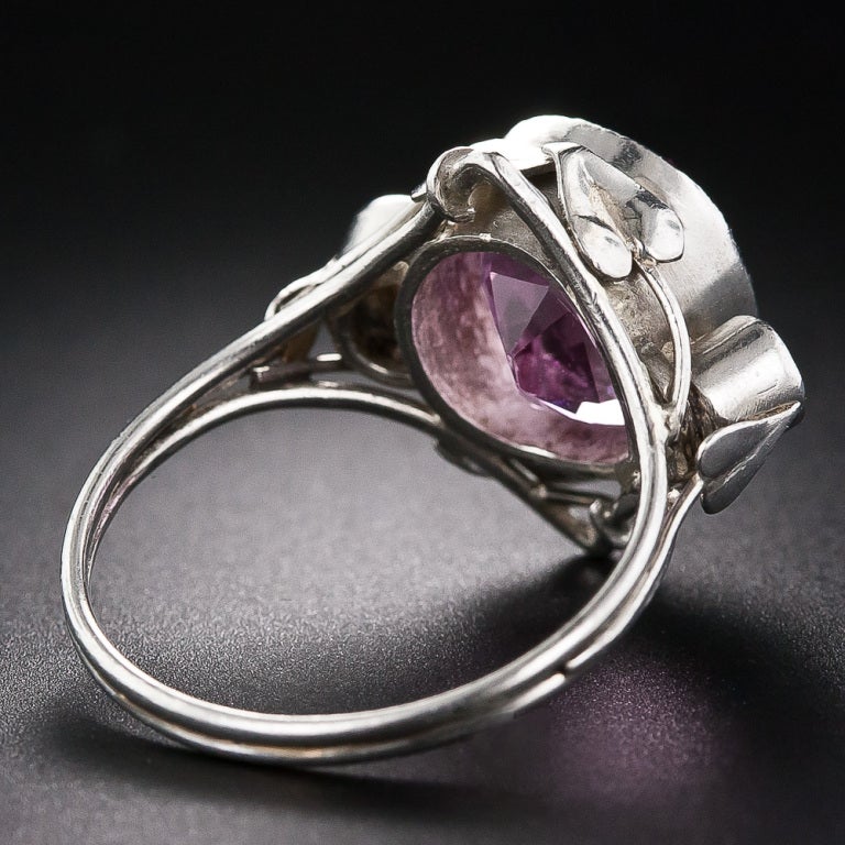 7.40 Carat Arts & Crafts Cushion-Cut Natural Pink Sapphire Ring in Platinum In Excellent Condition For Sale In San Francisco, CA